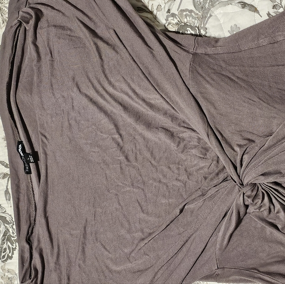 Chandail - Picture 2 of 2